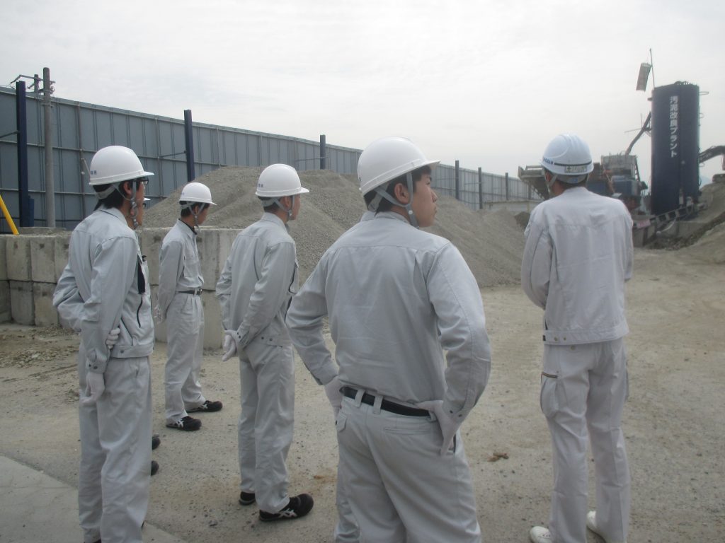 アイサワ工業 株式会社さま リサイクルセンター見学 | 岡山の産業廃棄物処分なら藤クリーン
