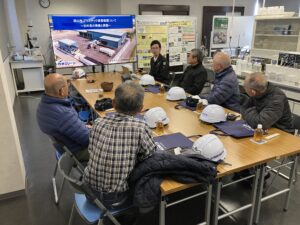 中山学区環境美化部会の皆様 プラスチック資源循環センターへお越しいただきました